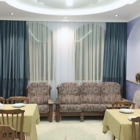 Sunny Hotel Batumi 마킨자우리 외부 사진