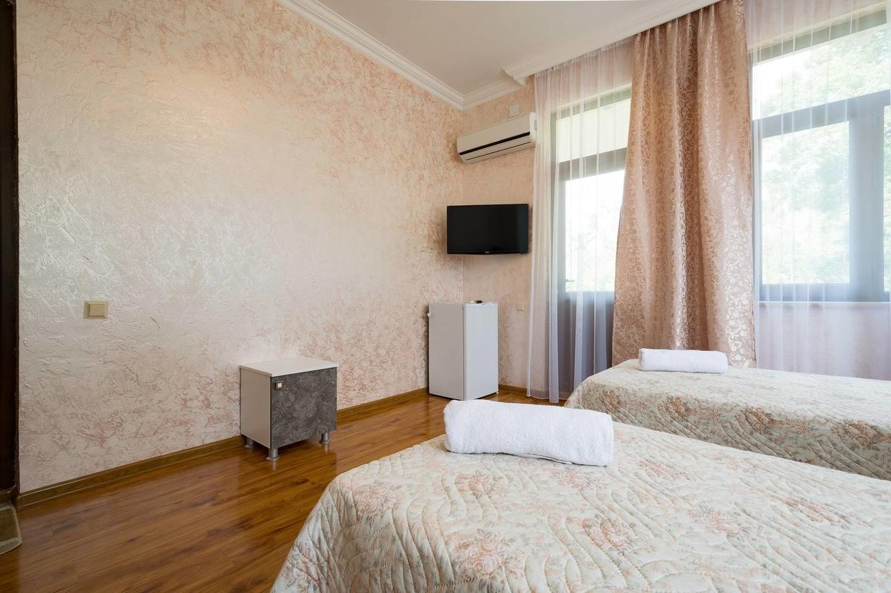 Sunny Hotel Batumi 마킨자우리 외부 사진