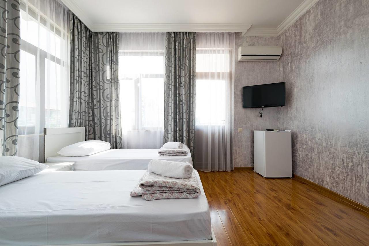 Sunny Hotel Batumi 마킨자우리 외부 사진